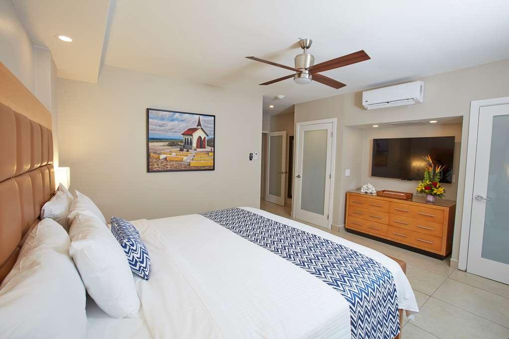 Divi Dutch Village Beach Resort Палм Бич Номер фото
